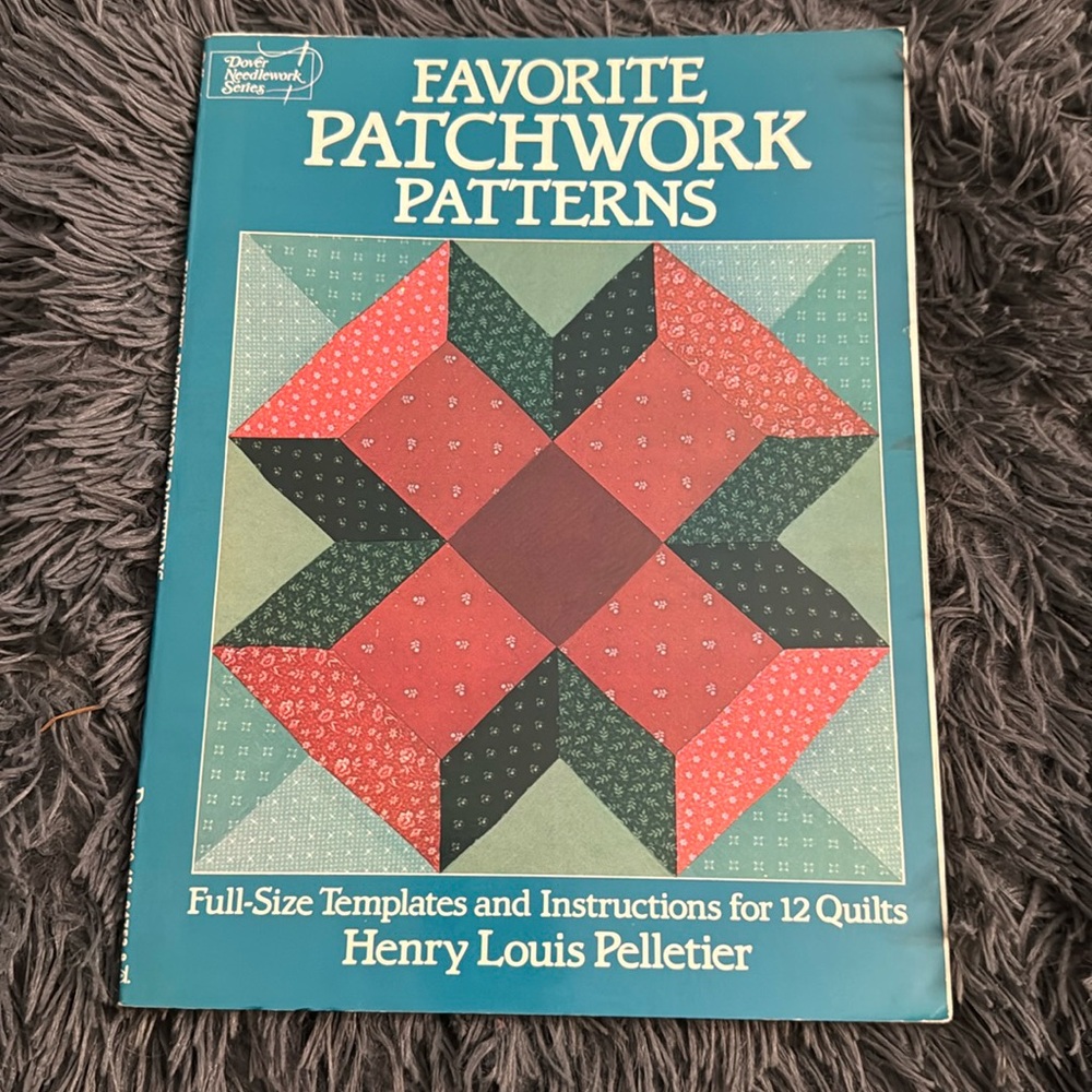 Favorite Patchwork Patterns book - Picture 1 of 6